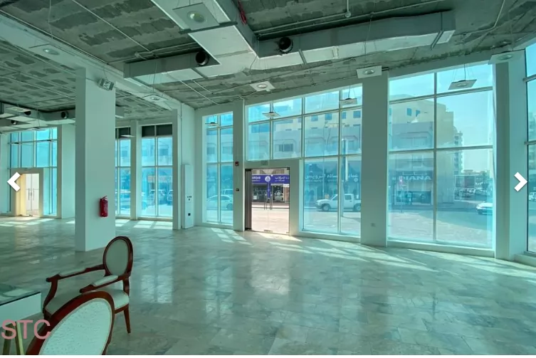 Commercial Ready Property U/F Halls-Showrooms  for rent in Al Sadd , Doha #7414 - 1  image 